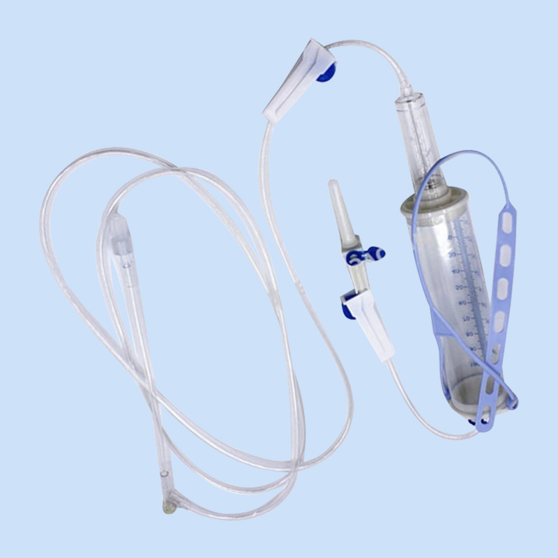 Conjunto de infusão pediátrica com Burette